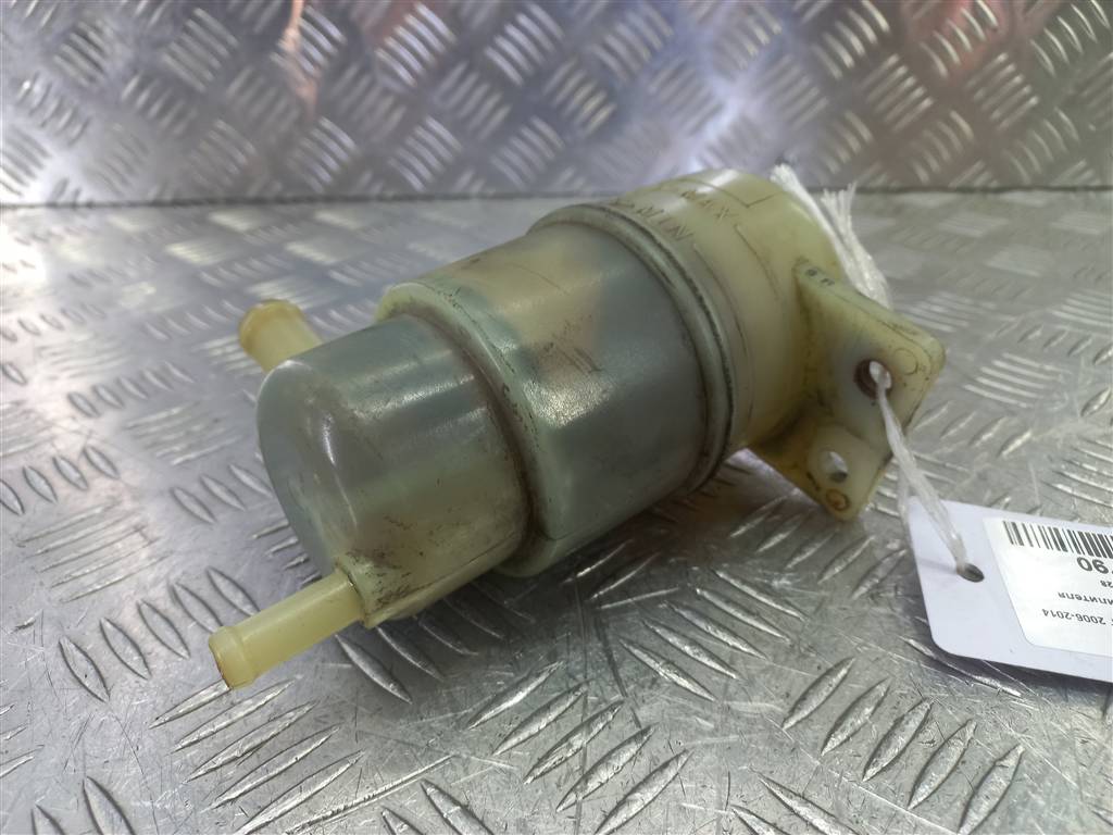 бачок гидроусилителя MITSUBISHI L200  2.5 DI-D 4WD MT (178 л.с.)L200  IV (2006—2014) Пикап MR995028, 1780 рублей, Москва