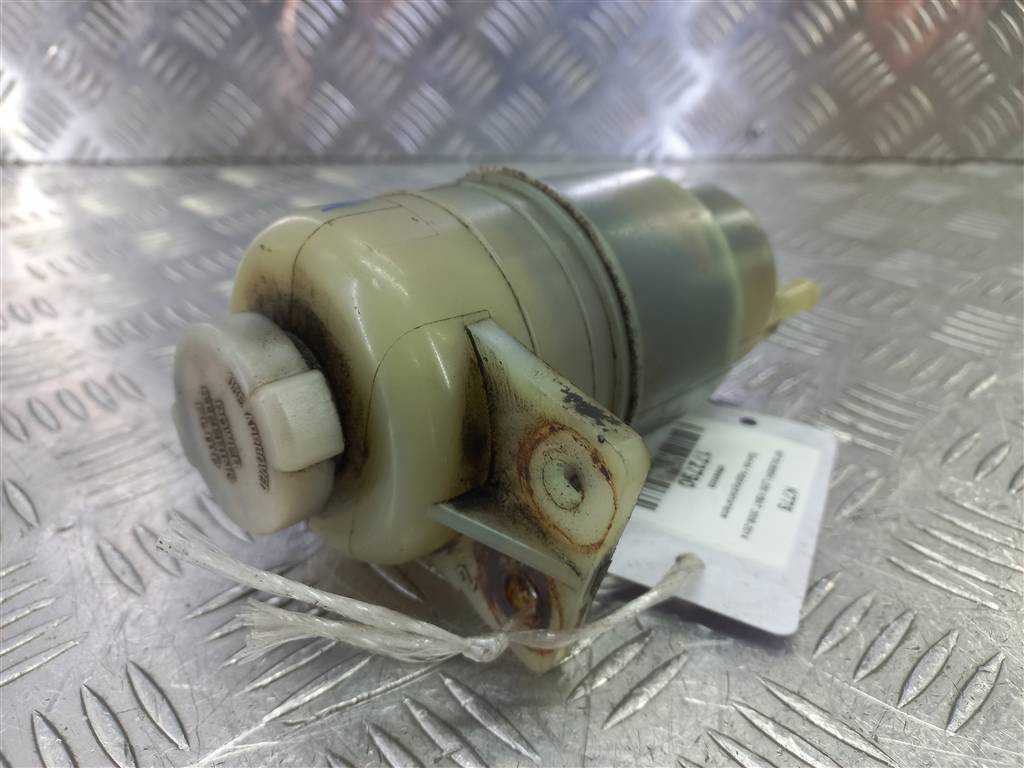 бачок гидроусилителя MITSUBISHI L200  2.5 DI-D 4WD MT (178 л.с.)L200  IV (2006—2014) Пикап MR995028, 1780 рублей, Москва