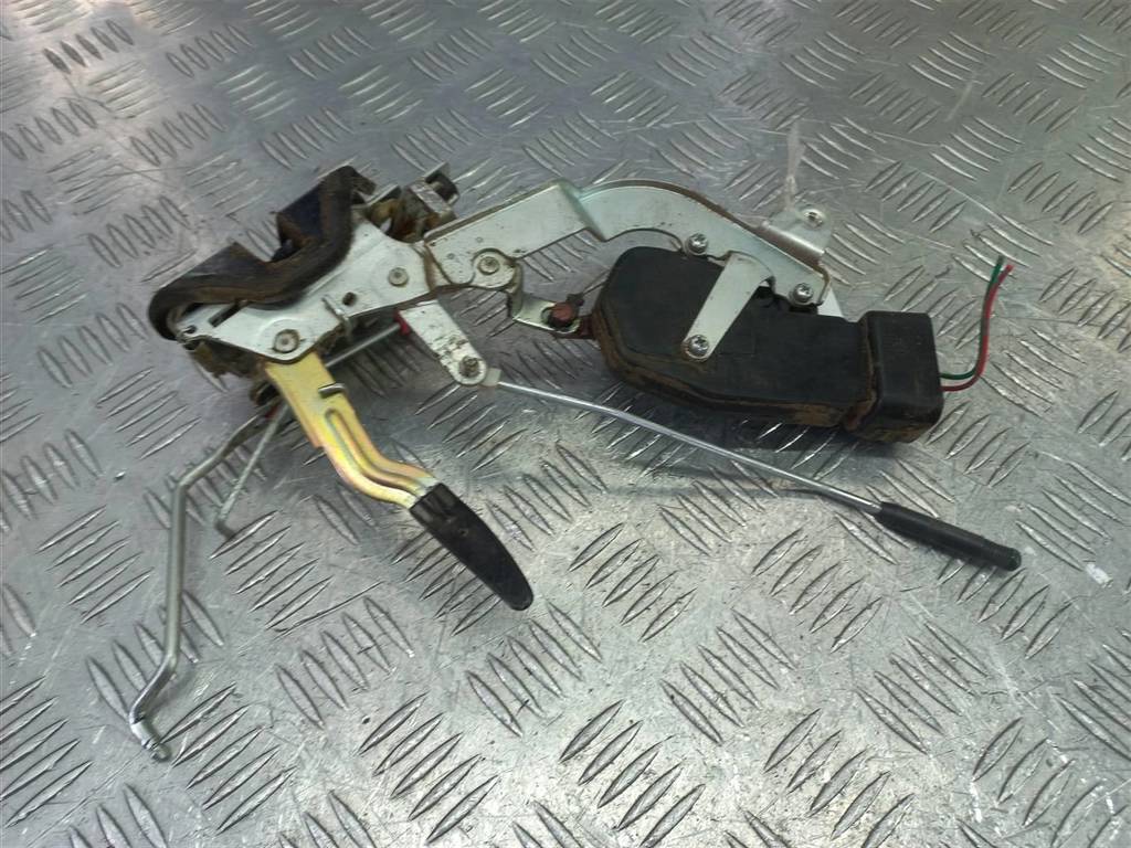 замок крышки багажника SUZUKI JIMNY 1.3 MT (85 л.с.)Jimny  III рестайлинг (2005—2012) Внедорожник 8253081A31, 3279 рублей, Москва