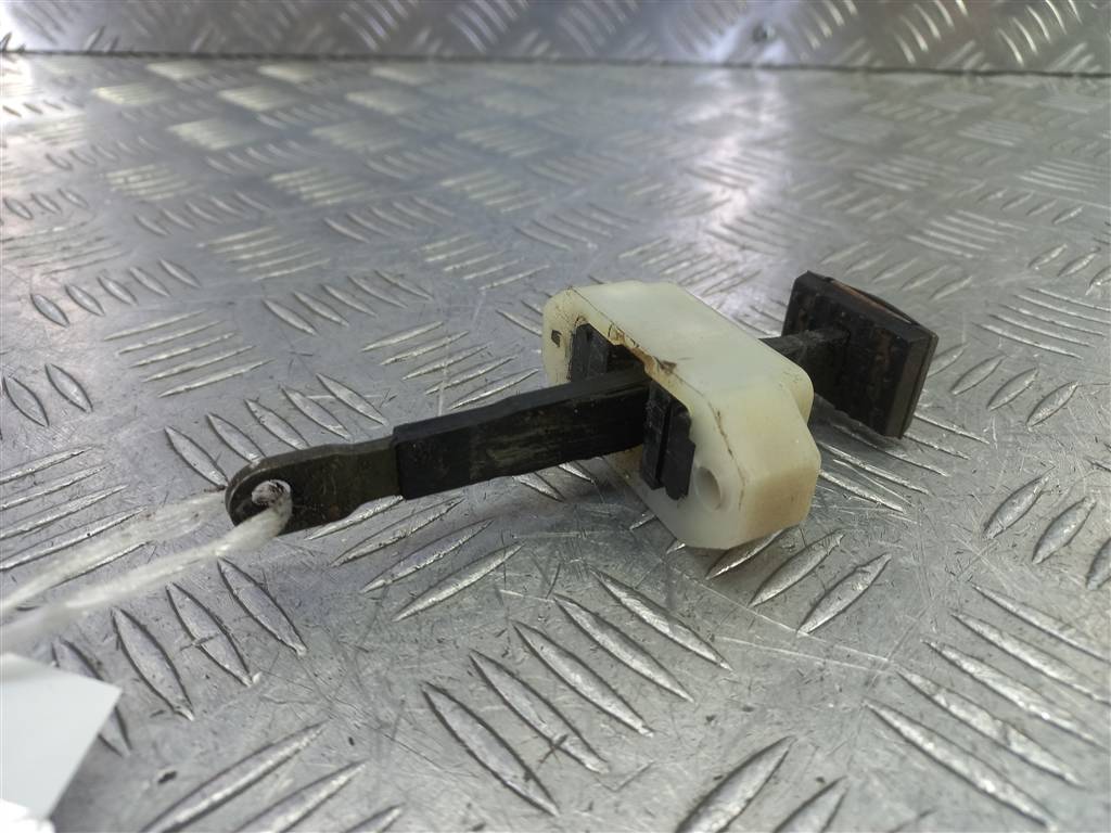 ограничитель двери SUZUKI JIMNY 1.3 MT (85 л.с.)Jimny  III рестайлинг (2005—2012) Внедорожник 8181065D00, 1090 рублей, Москва