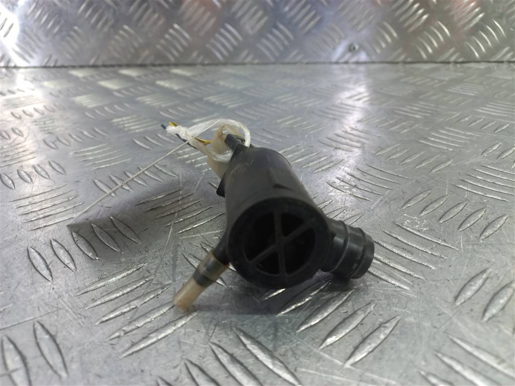 насос омывателя (моторчик) SUZUKI JIMNY 1.3 MT (85 л.с.)Jimny  III рестайлинг (2005—2012) Внедорожник 38410-66113, 630 рублей, Москва