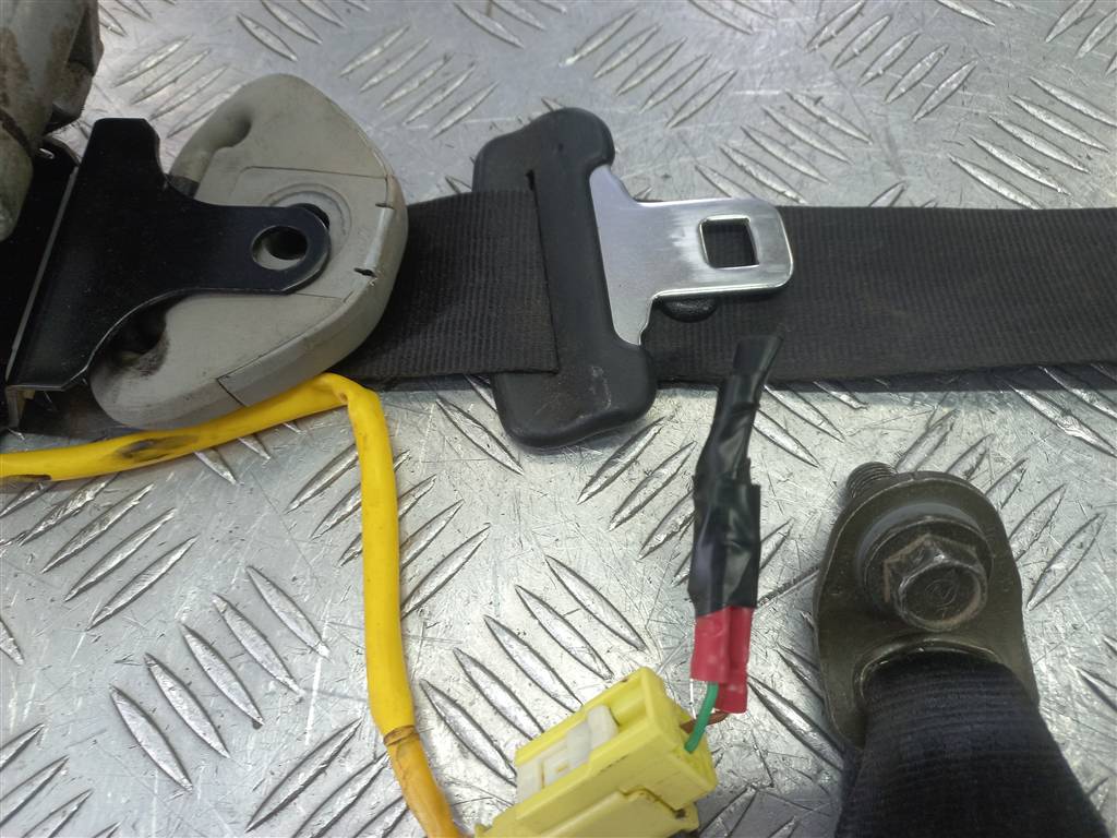 ремень безопасности SUZUKI JIMNY 1.3 MT (85 л.с.)Jimny  III рестайлинг (2005—2012) Внедорожник 8490281AG1ED3, 3279 рублей, Москва