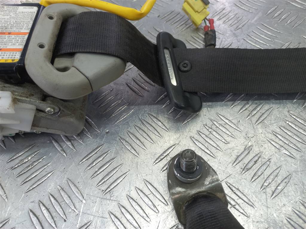 ремень безопасности SUZUKI JIMNY 1.3 MT (85 л.с.)Jimny  III рестайлинг (2005—2012) Внедорожник 8490281AG1ED3, 3279 рублей, Москва