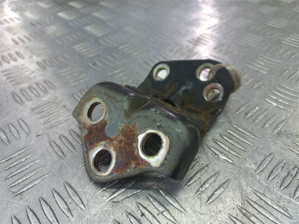 петля крышки багажника SUZUKI JIMNY 1.3 MT (85 л.с.)Jimny  III рестайлинг (2005—2012) Внедорожник 6951081A02, 3850 рублей, Москва