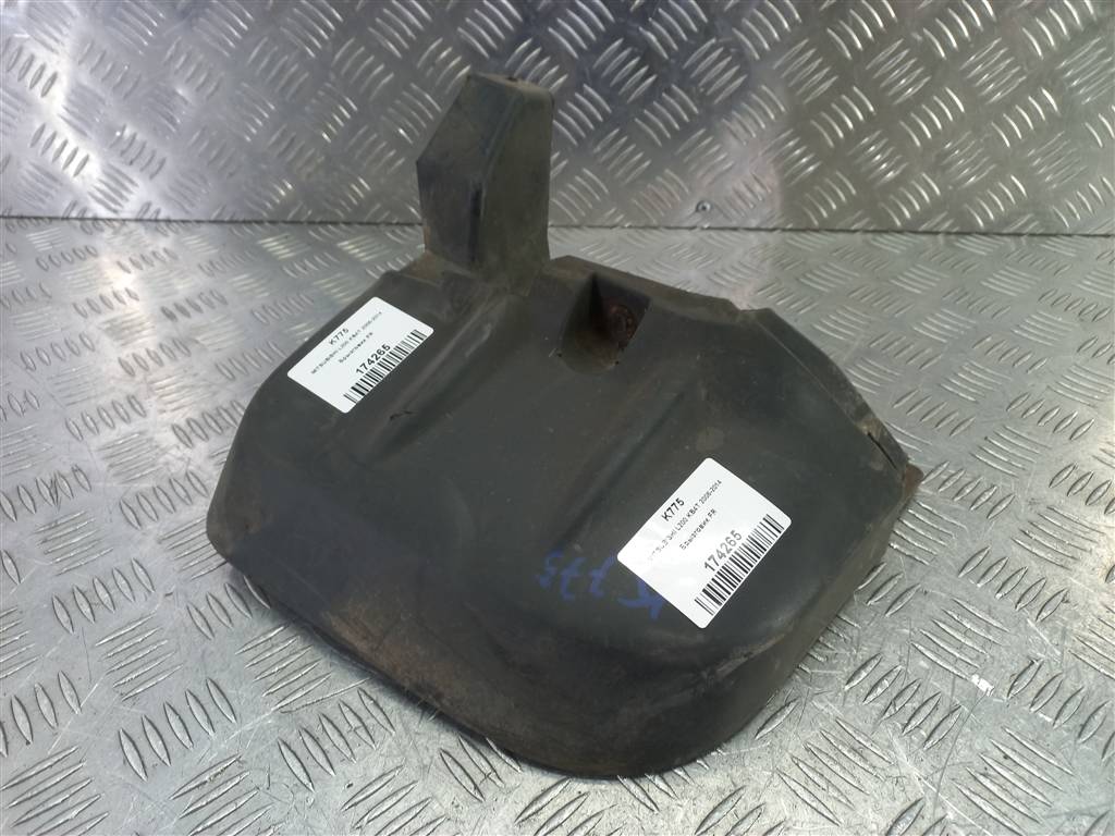 брызговик MITSUBISHI L200  2.5 DI-D 4WD MT (178 л.с.)L200  IV (2006—2014) Пикап MN117448, 2470 рублей, Москва