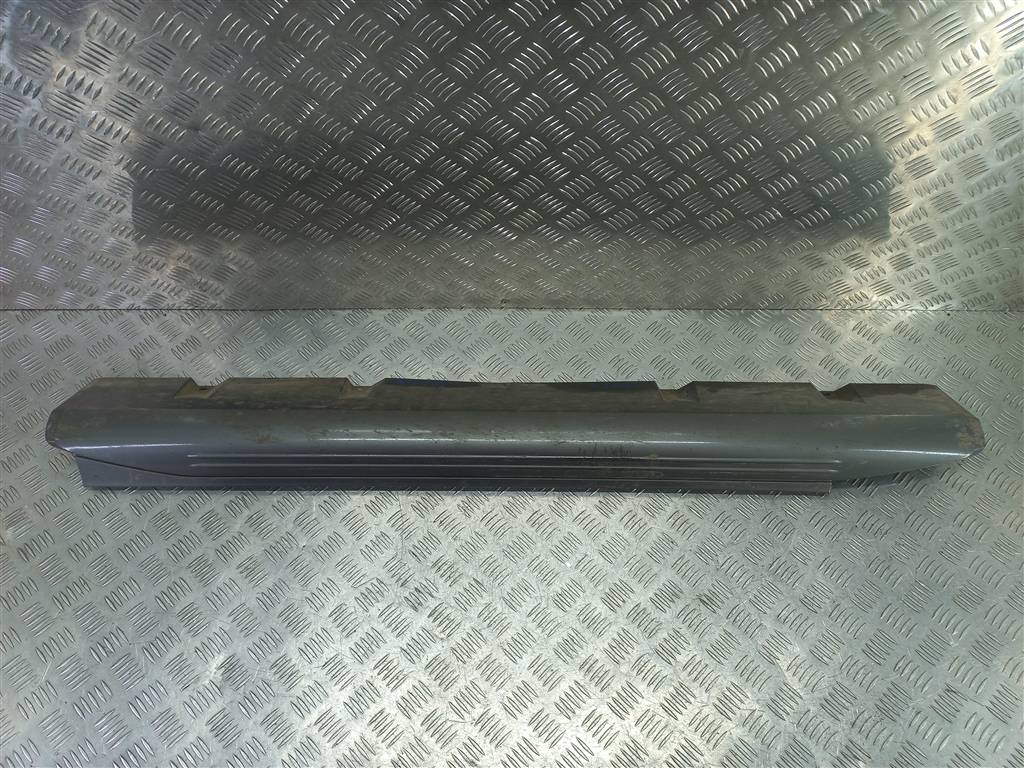 накладка порога SUZUKI JIMNY 1.3 MT (85 л.с.)Jimny  III рестайлинг (2005—2012) Внедорожник 7754081A00, 5580 рублей, Москва