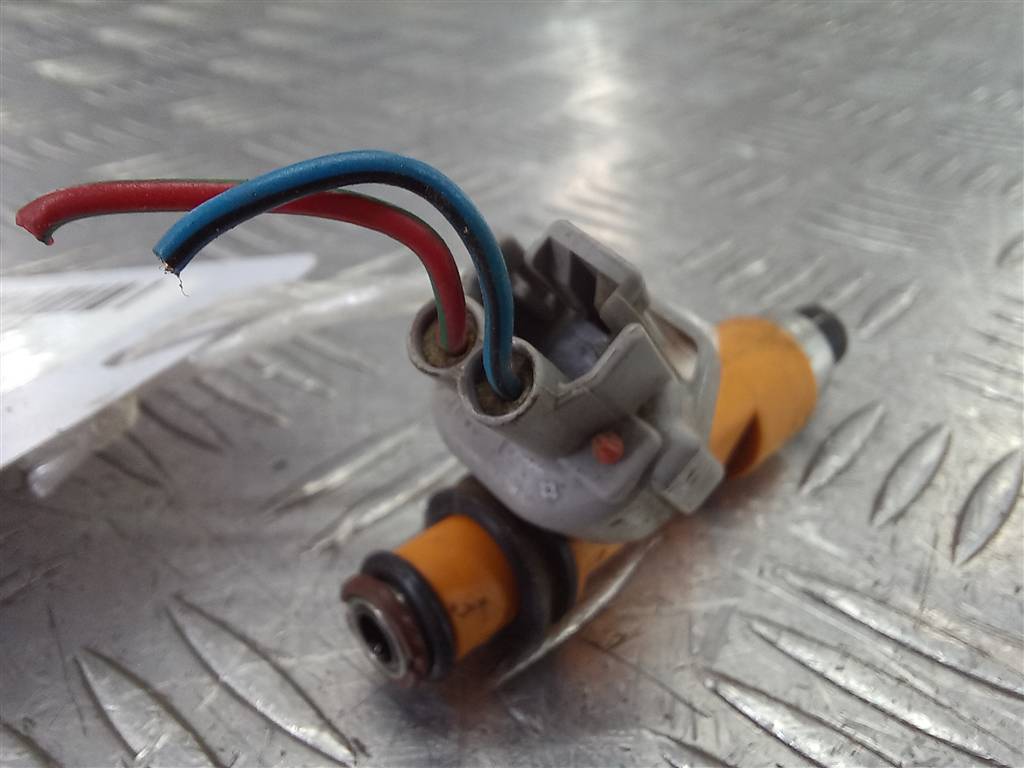 форсунка топливная SUZUKI JIMNY 1.3 MT (85 л.с.)Jimny  III рестайлинг (2005—2012) Внедорожник 1571086G00, 630 рублей, Москва