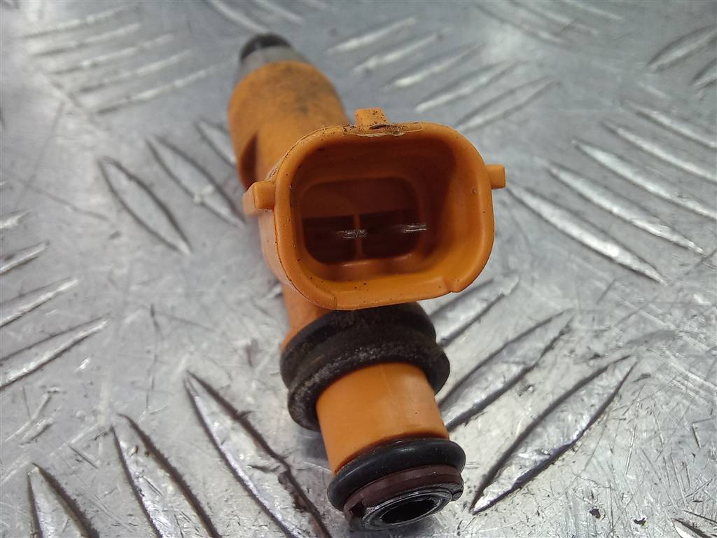 форсунка топливная SUZUKI JIMNY 1.3 MT (85 л.с.)Jimny  III рестайлинг (2005—2012) Внедорожник 1571086G00, 630 рублей, Москва