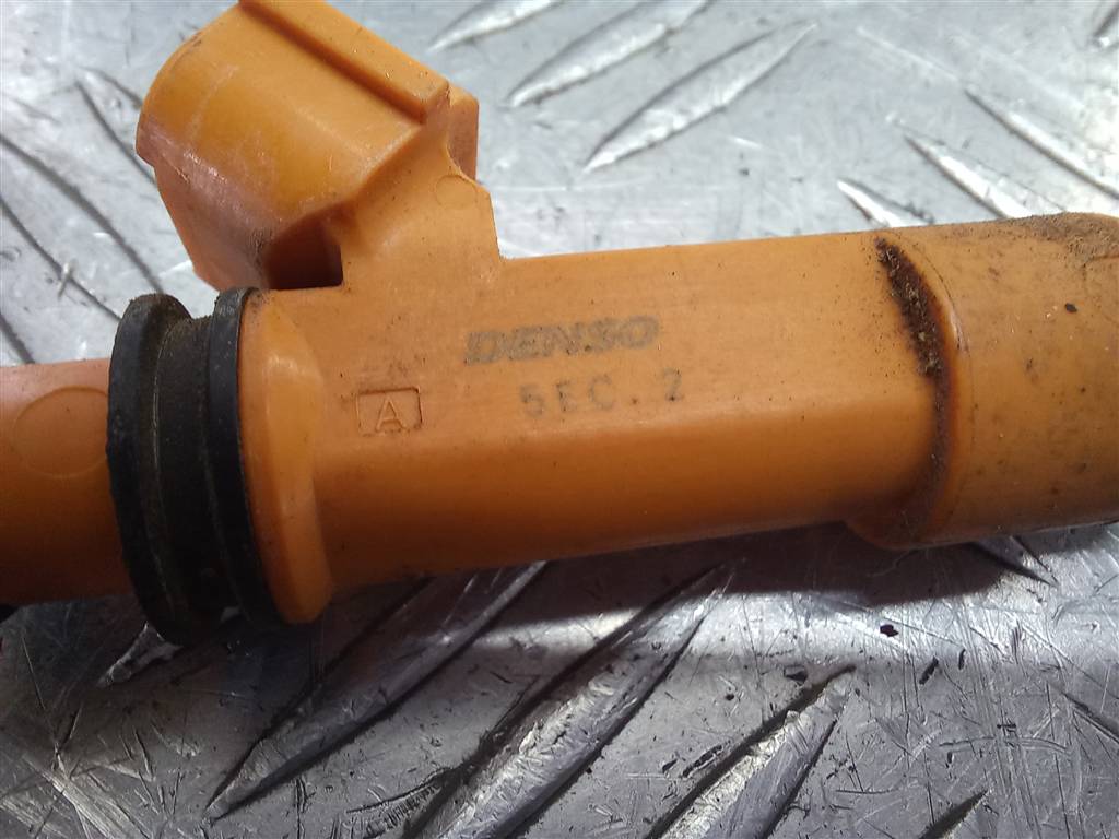 форсунка топливная SUZUKI JIMNY 1.3 MT (85 л.с.)Jimny  III рестайлинг (2005—2012) Внедорожник 1571086G00, 630 рублей, Москва