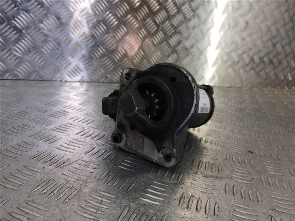 стартер FORD Focus  2033247, 7300 рублей, Москва