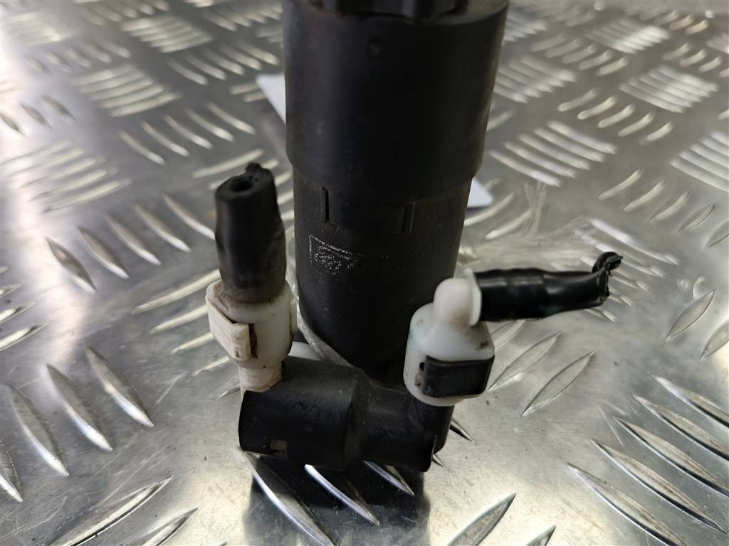 насос омывателя (моторчик) FORD Focus  2205506, 2360 рублей, Москва