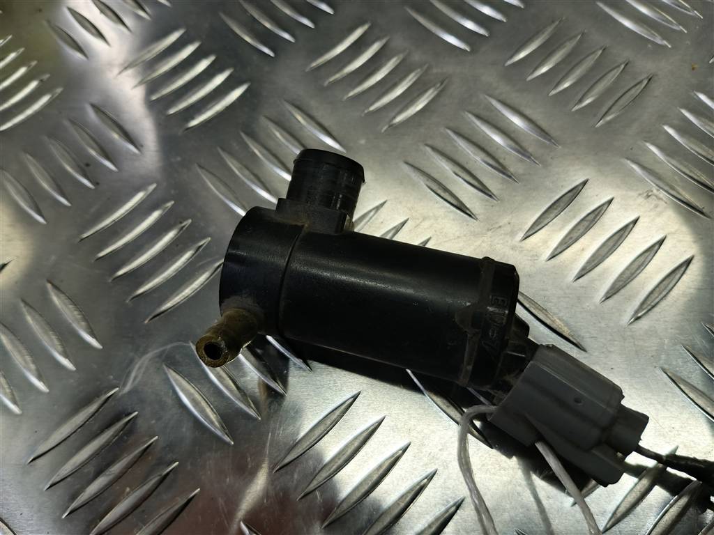 насос омывателя (моторчик) MITSUBISHI L200  2.5 DI-D MT (136 л.с.)L200  IV (2006—2014) Пикап 8260A008, 1780 рублей, Москва