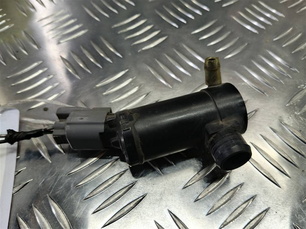 насос омывателя (моторчик) MITSUBISHI L200  2.5 DI-D MT (136 л.с.)L200  IV (2006—2014) Пикап 8260A008, 1780 рублей, Москва