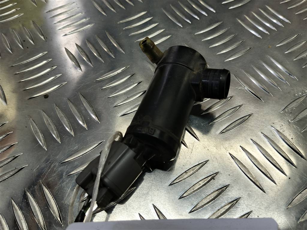 насос омывателя (моторчик) MITSUBISHI L200  2.5 DI-D MT (136 л.с.)L200  IV (2006—2014) Пикап 8260A008, 1780 рублей, Москва