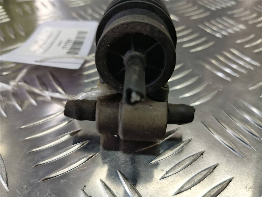 насос омывателя (моторчик) MITSUBISHI COLT  8260A021, 630 рублей, Москва