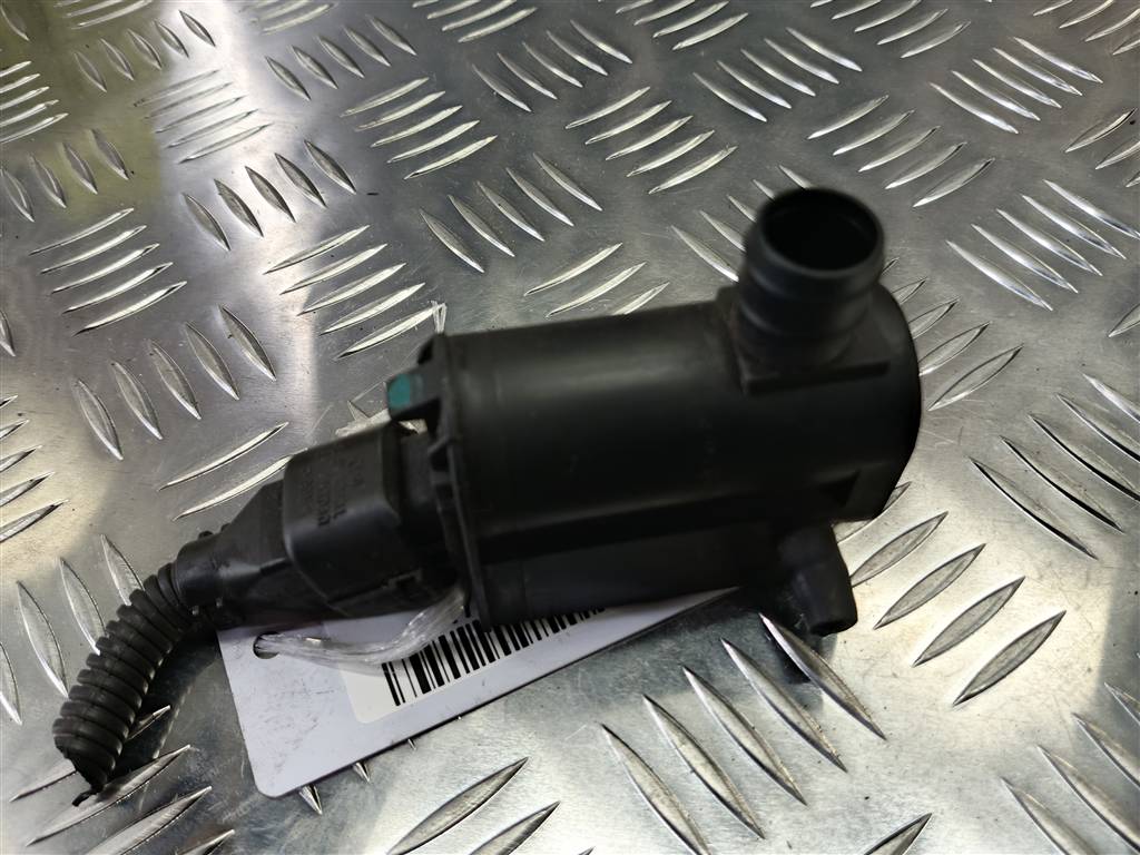 насос омывателя (моторчик) Hyundai GETZ 1.6 MT (105 л.с.)Getz  I рестайлинг (2005—2011) Хетчбэк 98510-1C100, 1440 рублей, Москва