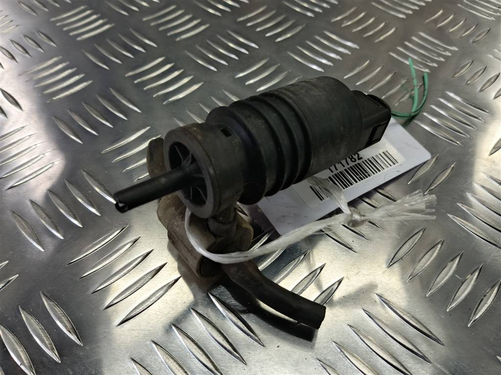 насос омывателя (моторчик) MITSUBISHI COLT  8260A021, 630 рублей, Москва