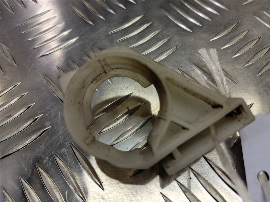 кронштейн насоса омывателя HONDA CR-V 2.0 AT (150 л.с.)CR-V  II (2001—2004) Внедорожник 76845SCAS01, 520 рублей, Москва