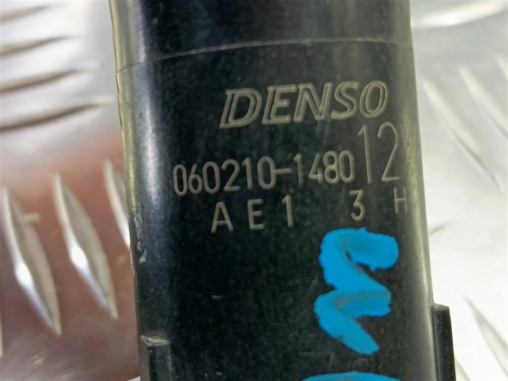 насос омывателя (моторчик) SUZUKI JIMNY 1.3 AT (85 л.с.)Jimny  III рестайлинг (2005—2012) Внедорожник 38410-66113, 630 рублей, Москва