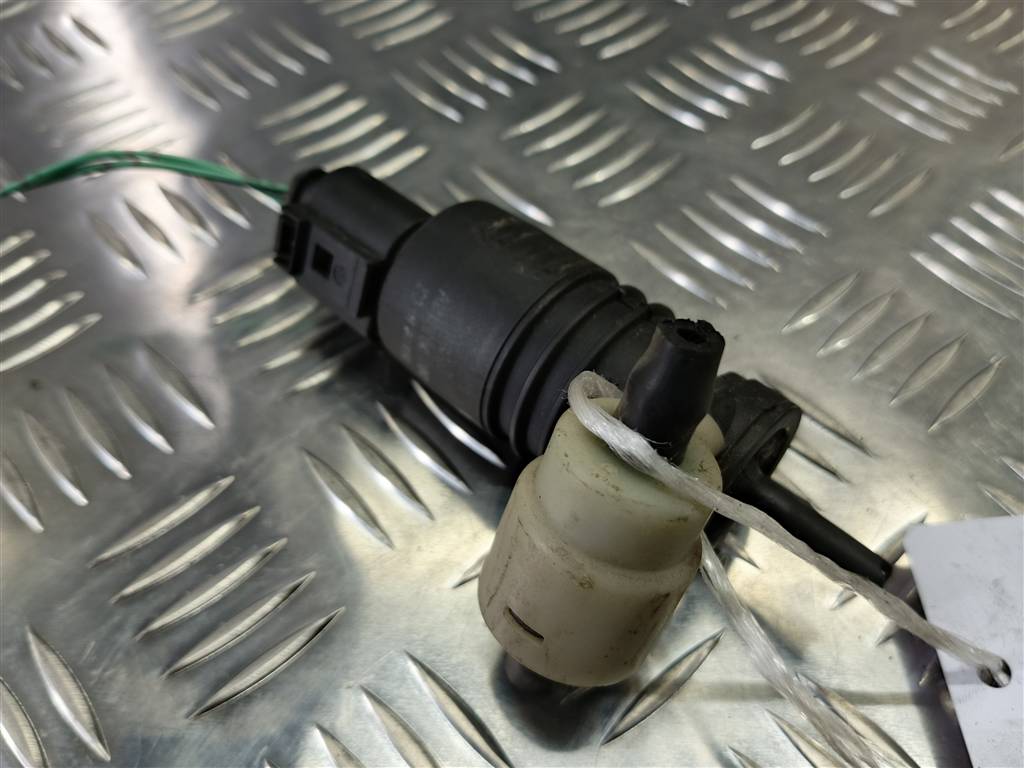 насос омывателя (моторчик) MITSUBISHI COLT  8260A021, 630 рублей, Москва