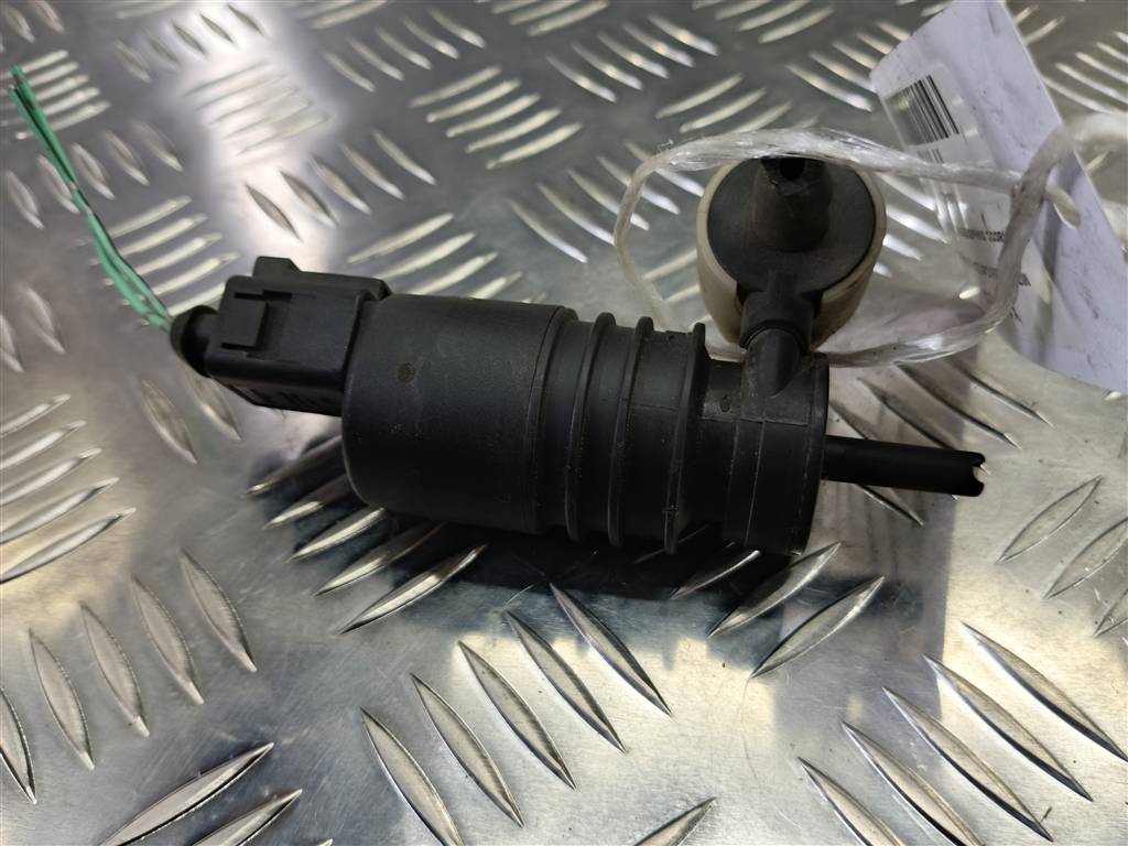 насос омывателя (моторчик) MITSUBISHI COLT  8260A021, 630 рублей, Москва