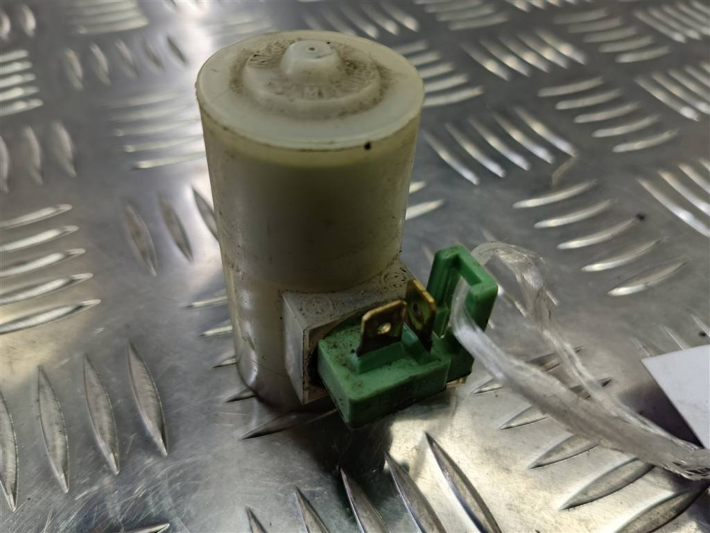 насос омывателя (моторчик) SUZUKI SX4 1.6 MT (125 л.с.)Swift  III (2004—2011) Хетчбэк 3841080J10, 2130 рублей, Москва