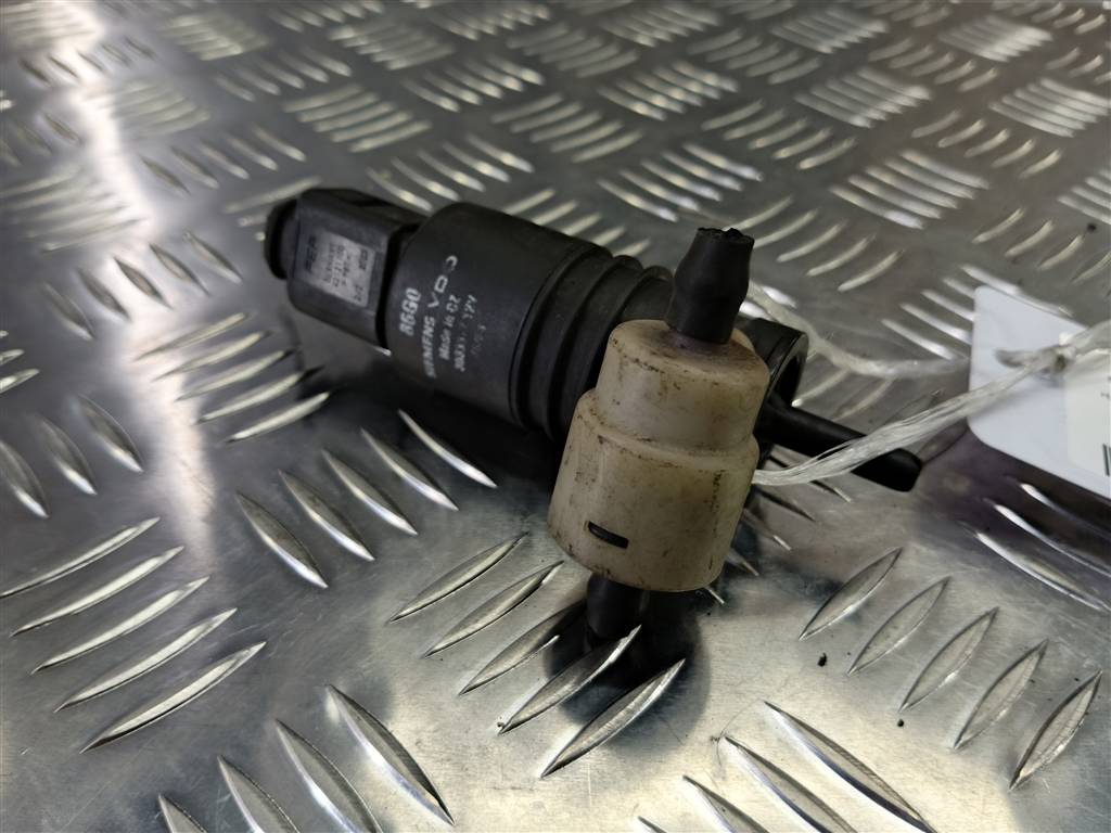 насос омывателя (моторчик) SUZUKI IGNIS 1.5 MT (99 л.с.)Ignis  II (2003—2008) Хетчбэк 3841086G00, 980 рублей, Москва