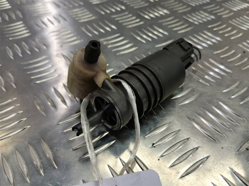 насос омывателя (моторчик) SUZUKI IGNIS 1.5 MT (99 л.с.)Ignis  II (2003—2008) Хетчбэк 3841086G00, 980 рублей, Москва