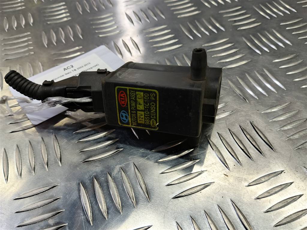 насос омывателя (моторчик) Hyundai GETZ 1.3 AT (85 л.с.)Getz  I (2002—2005) Хетчбэк 98510-1C100, 1440 рублей, Москва