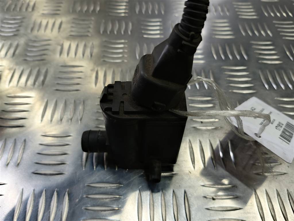 насос омывателя (моторчик) Hyundai GETZ 1.3 AT (85 л.с.)Getz  I (2002—2005) Хетчбэк 98510-1C100, 1440 рублей, Москва