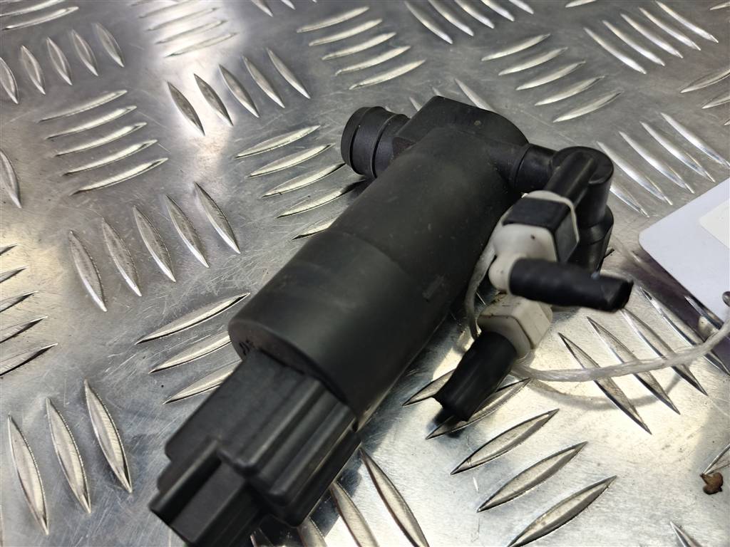 насос омывателя (моторчик) FORD Focus  2205506, 2360 рублей, Москва