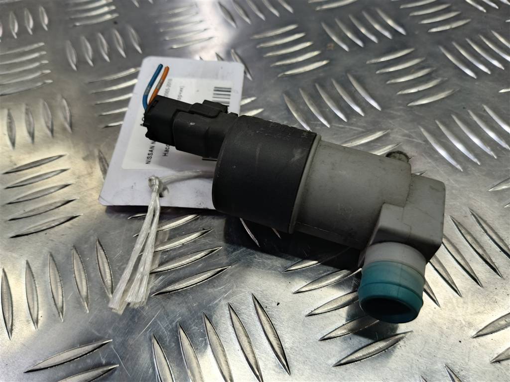 насос омывателя (моторчик) NISSAN NAVARA  28920-EB300, 520 рублей, Москва