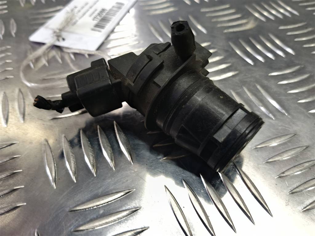 насос омывателя (моторчик) MAZDA 6  G22C-67-482, 1210 рублей, Москва