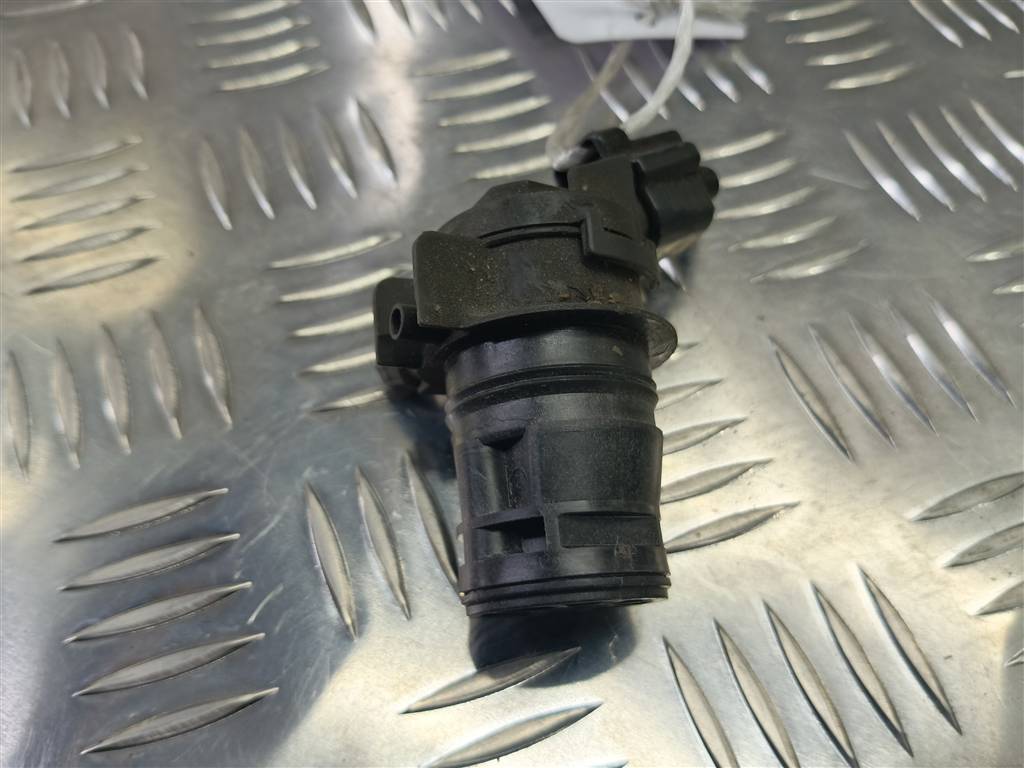 насос омывателя (моторчик) MAZDA 6  G22C-67-482, 1210 рублей, Москва