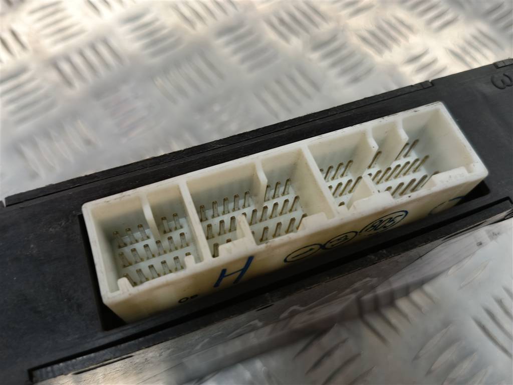 блок управления двигателем SUZUKI LIANA 1.6 MT (103 л.с.)Liana  I (2001—2006) Седан 3392059JB1, 16500 рублей, Москва