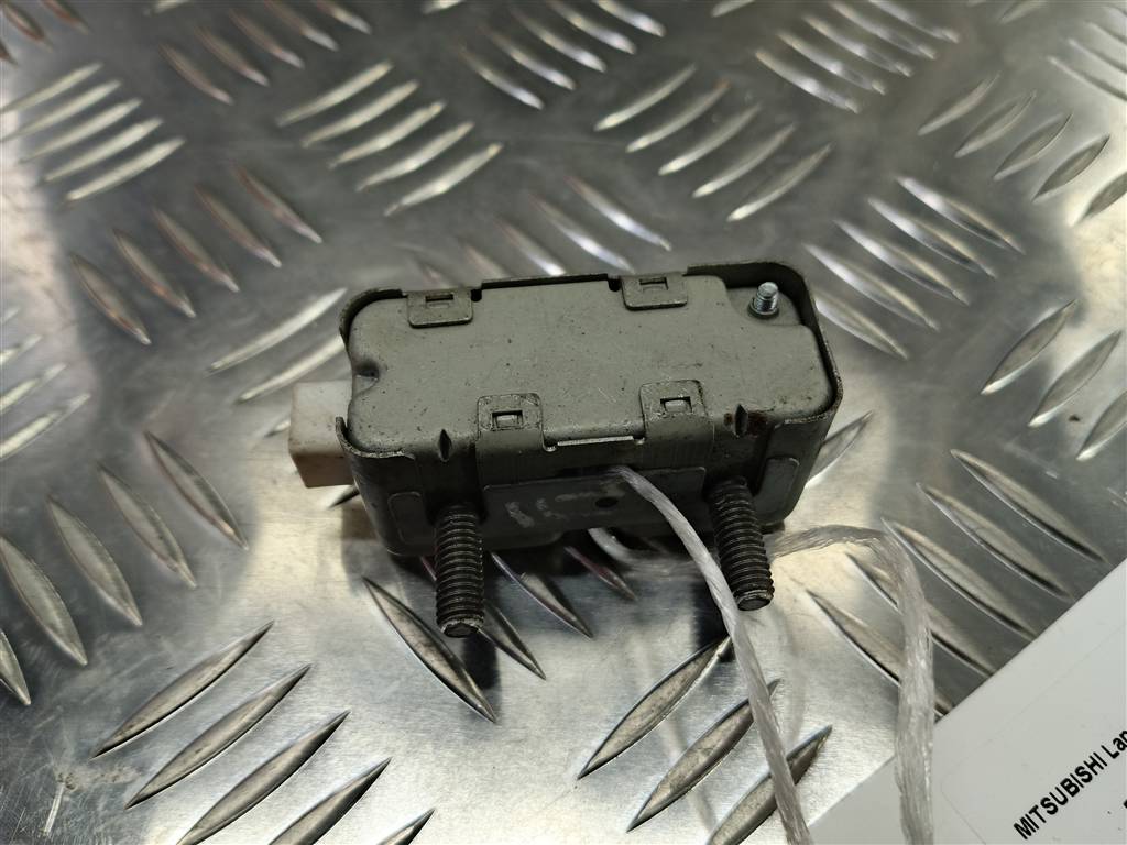 датчик удара (air bag) MITSUBISHI LANCER  8651A030, 520 рублей, Москва