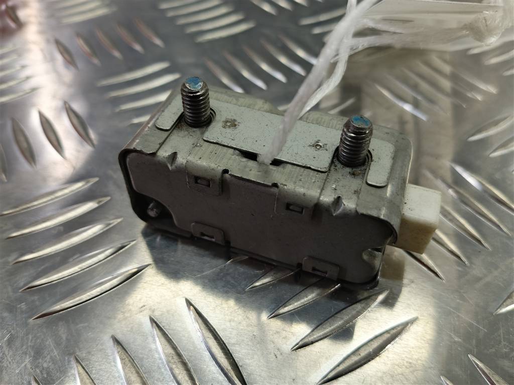 датчик удара (air bag) MITSUBISHI LANCER  MR587494, 630 рублей, Москва