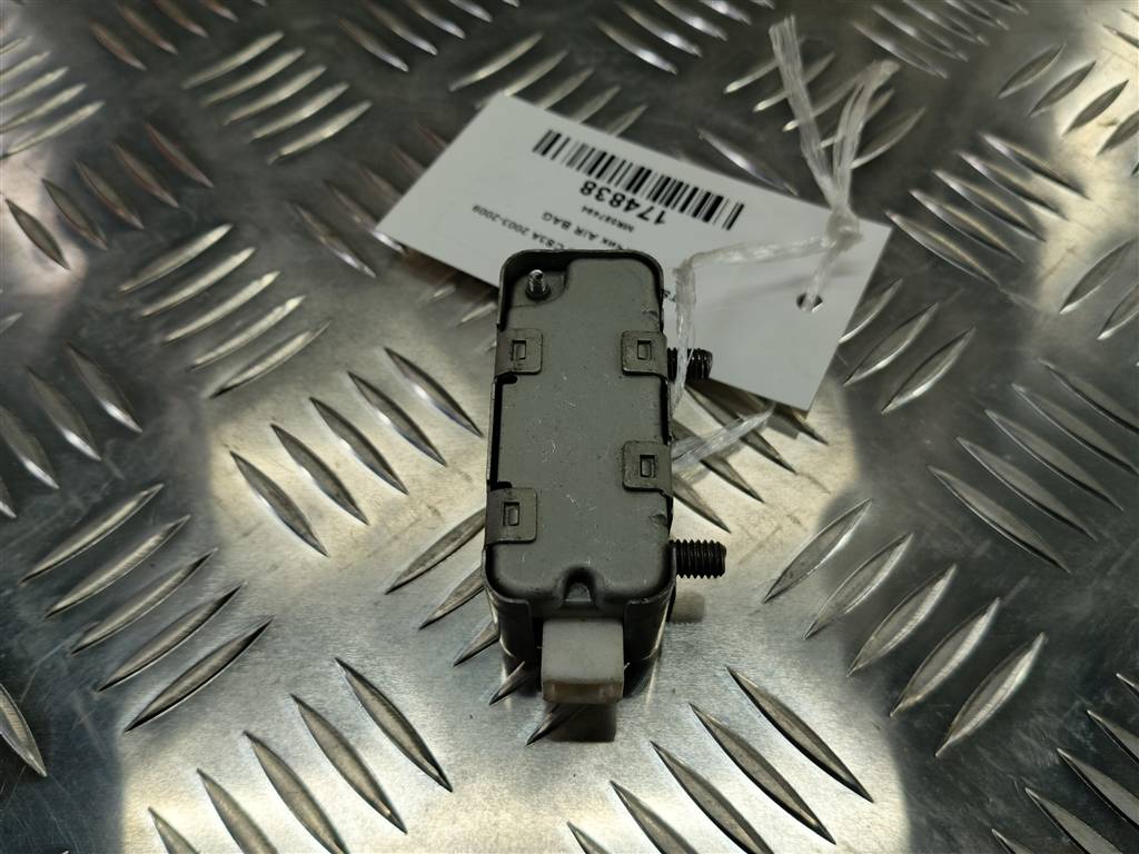 датчик удара (air bag) MITSUBISHI LANCER  MR587494, 630 рублей, Москва