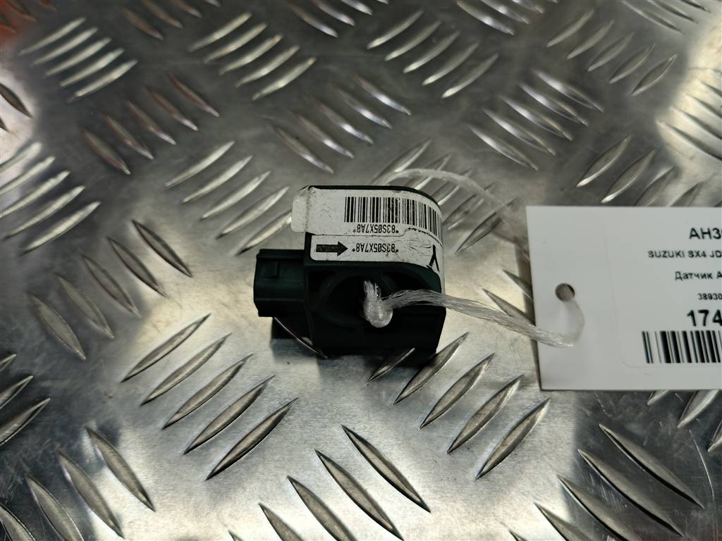 датчик удара (air bag) SUZUKI SX4 1.6 MT (125 л.с.)Swift  III (2004—2011) Хетчбэк 3893080J00, 4200 рублей, Москва