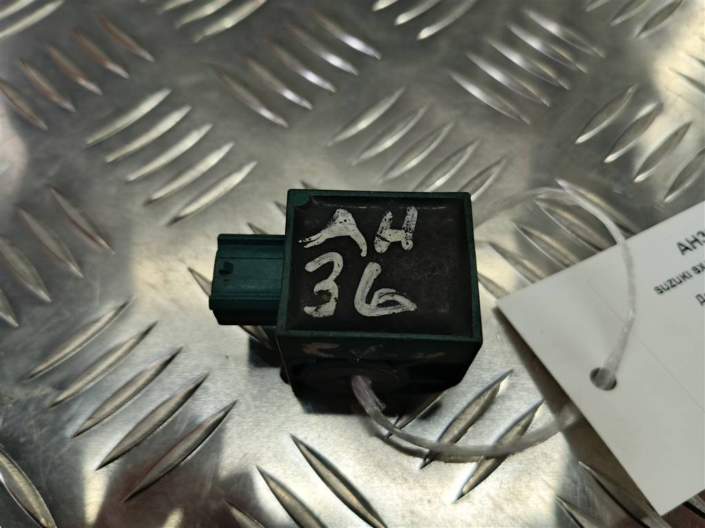 датчик удара (air bag) SUZUKI SX4 1.6 MT (125 л.с.)Swift  III (2004—2011) Хетчбэк 3893080J00, 4200 рублей, Москва