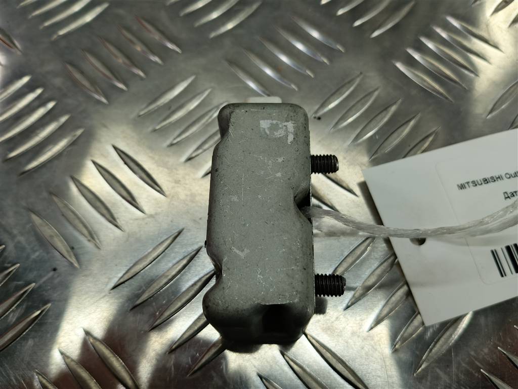 датчик удара (air bag) MITSUBISHI OUTLANDER  MR587735, 630 рублей, Москва