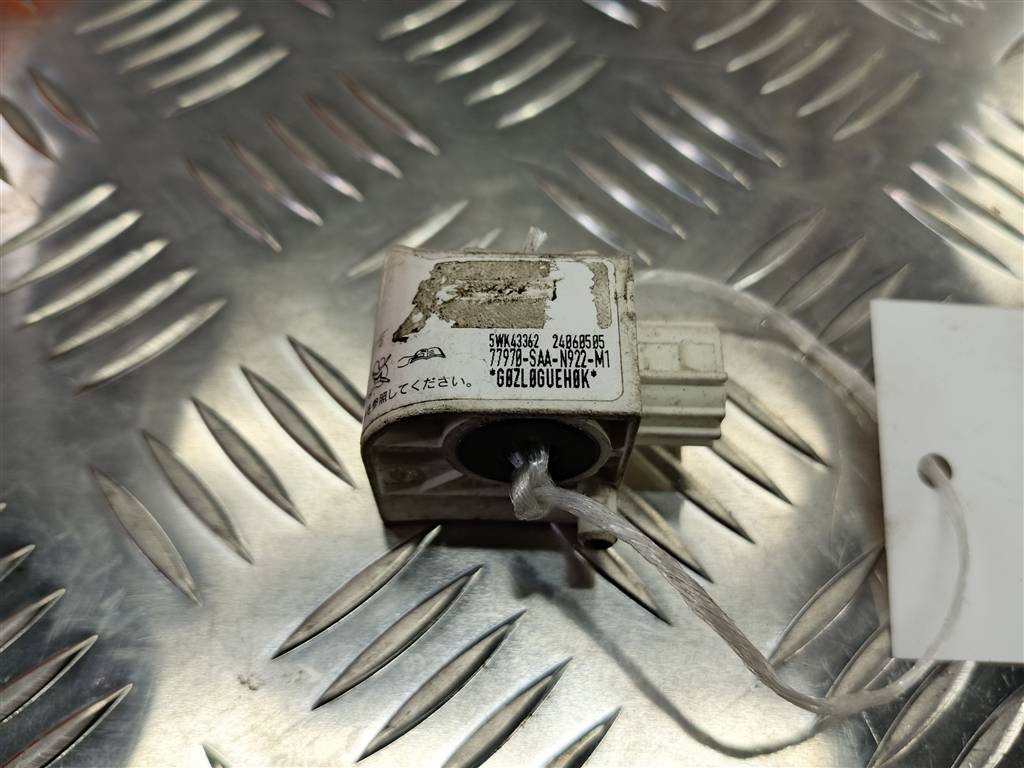 датчик удара (air bag) HONDA JAZZ 1.3 CVT (83 л.с.)Jazz  GD (2001—2005) Хетчбэк 77970SAAN92, 750 рублей, Москва