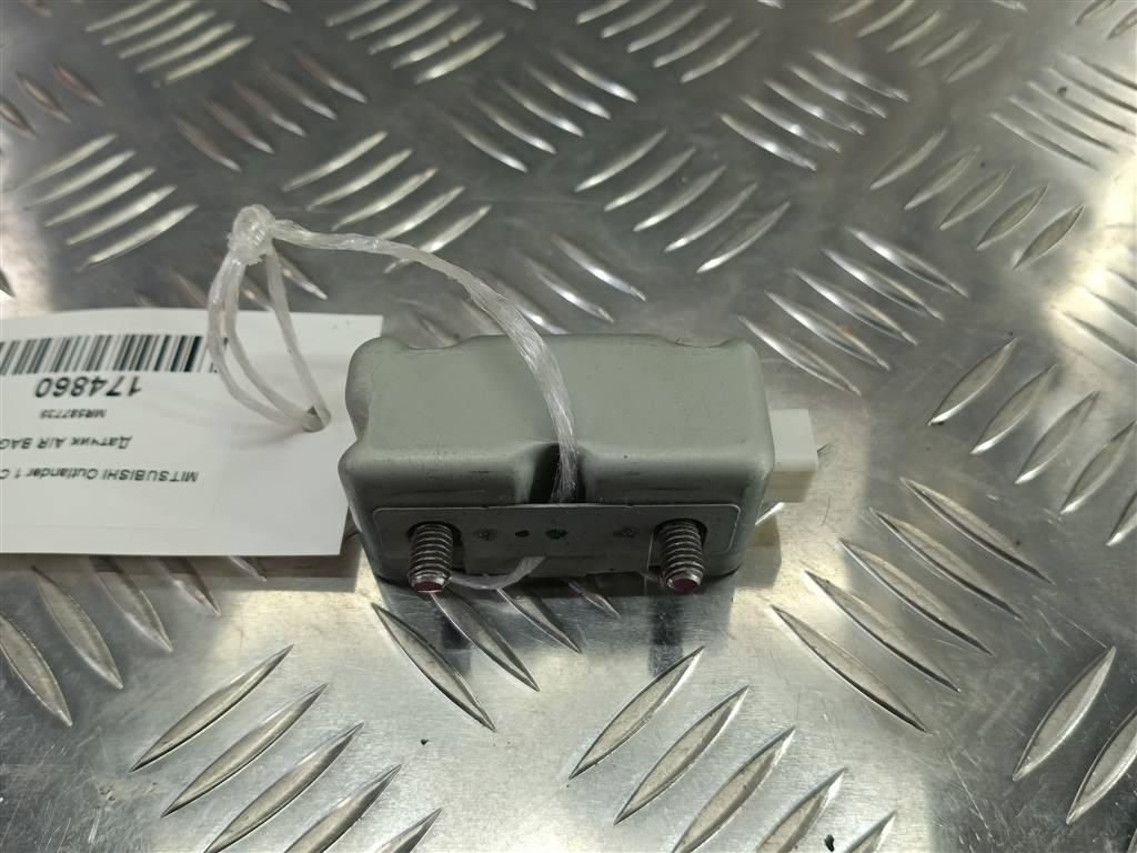 датчик удара (air bag) MITSUBISHI OUTLANDER  MR587735, 630 рублей, Москва