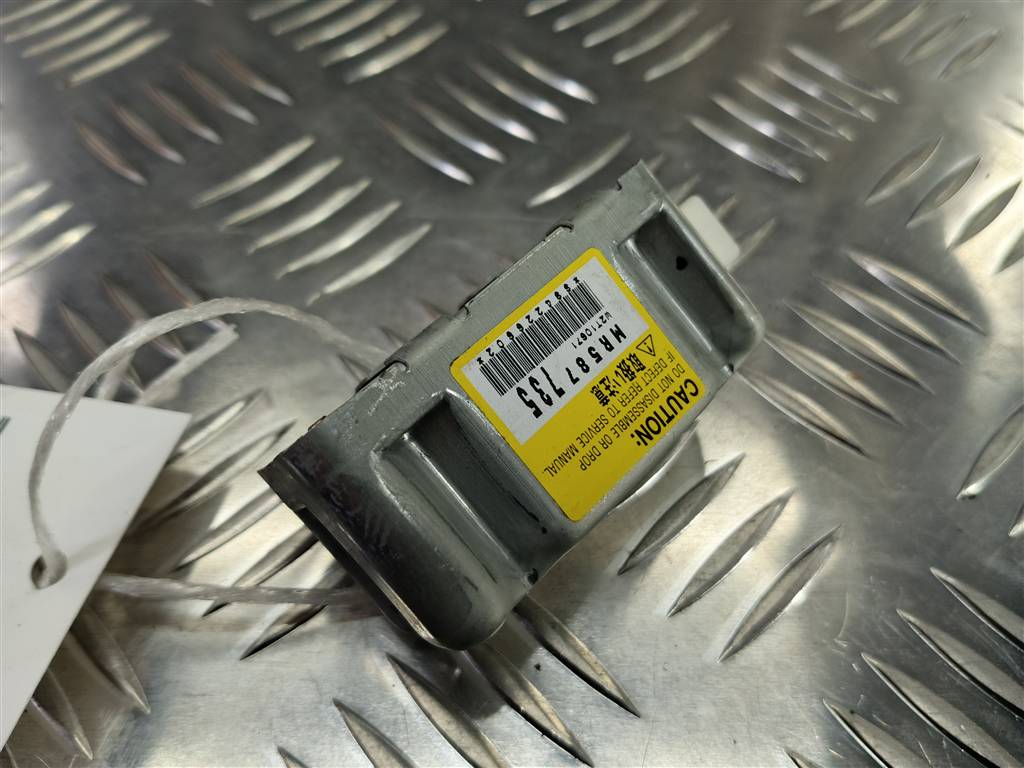 датчик удара (air bag) MITSUBISHI OUTLANDER  MR587735, 630 рублей, Москва