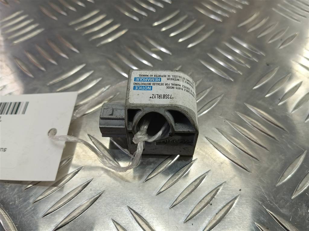 датчик удара (air bag) SUZUKI IGNIS 1.5 MT (99 л.с.)Ignis  II (2003—2008) Хетчбэк 3893086G10, 630 рублей, Москва