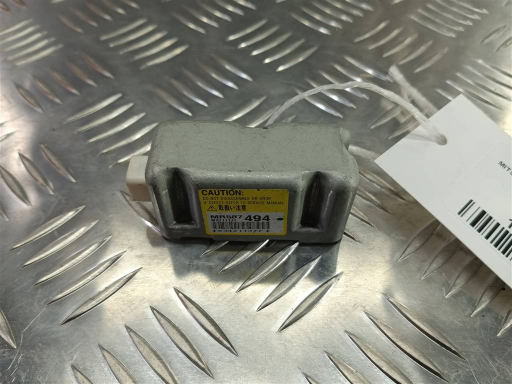 датчик удара (air bag) MITSUBISHI LANCER  MR587494, 630 рублей, Москва