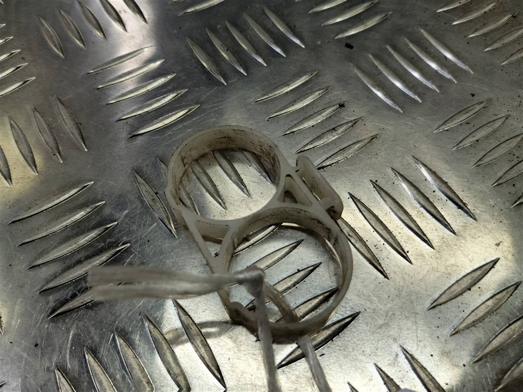 кронштейн насоса омывателя HONDA CR-V 2.0 AT (150 л.с.)CR-V  II (2001—2004) Внедорожник 76845S6DE01, 520 рублей, Москва