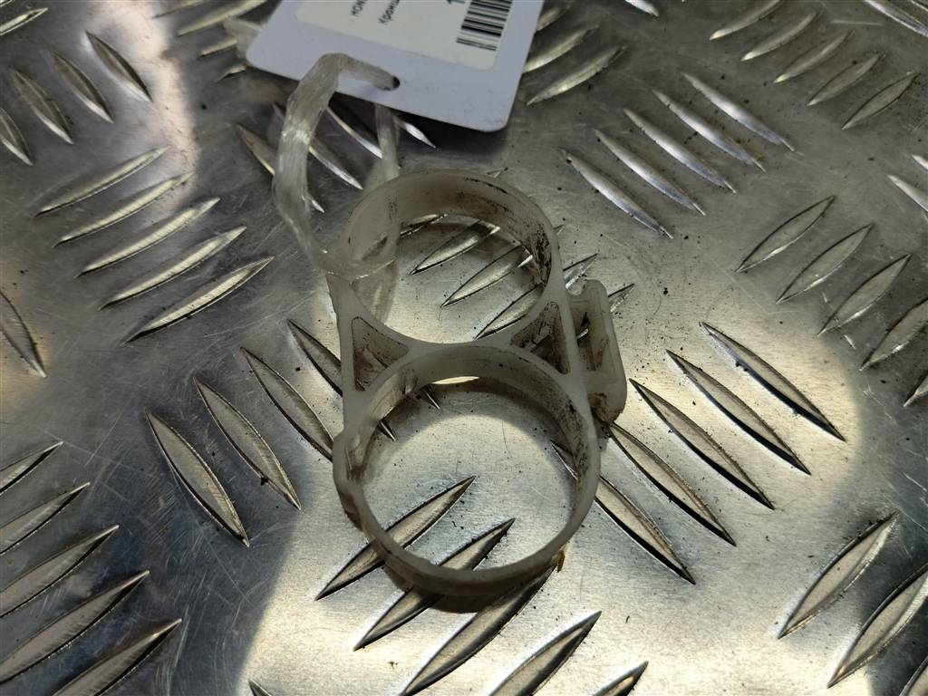 кронштейн насоса омывателя HONDA CR-V 2.0 AT (150 л.с.)CR-V  II (2001—2004) Внедорожник 76845S6DE01, 520 рублей, Москва