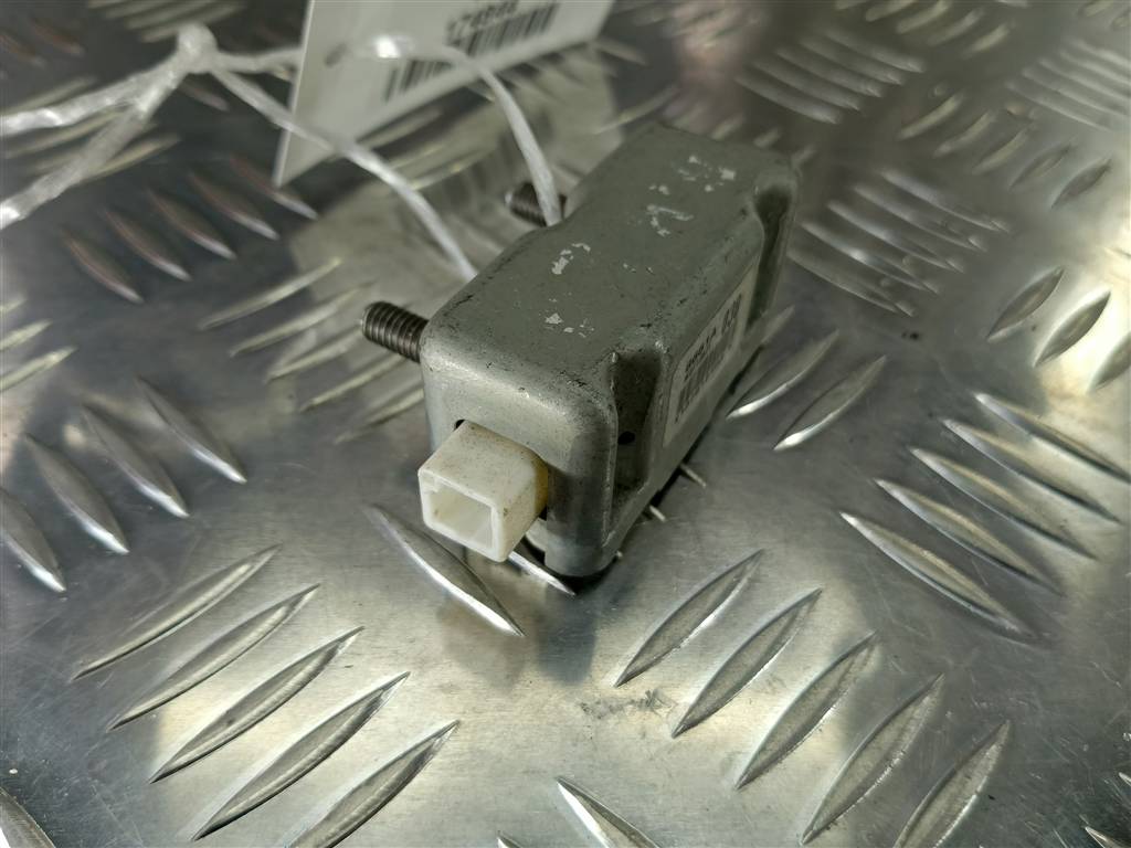 датчик удара (air bag) MITSUBISHI LANCER  8651A030, 520 рублей, Москва