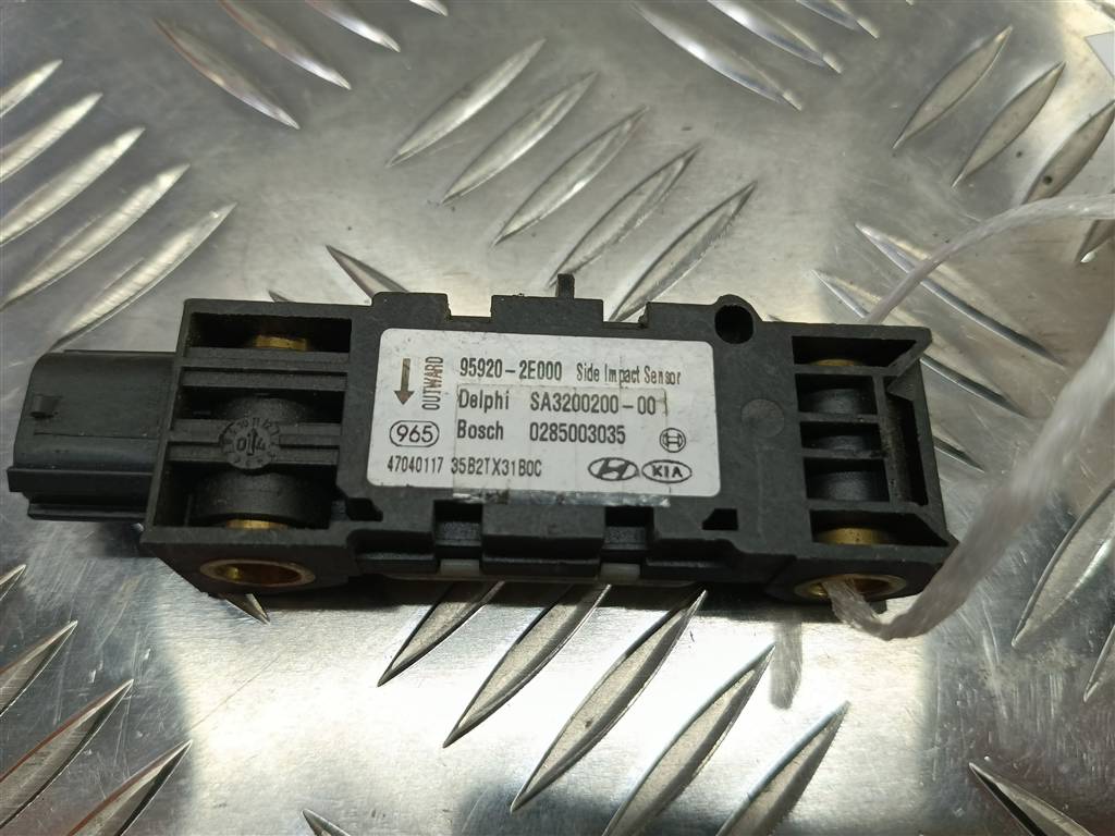 датчик удара (air bag) Hyundai TUCSON 2.0 CRDi AT (112 л.с.)Tucson  I (2004—2011) Внедорожник 959202E000, 520 рублей, Москва